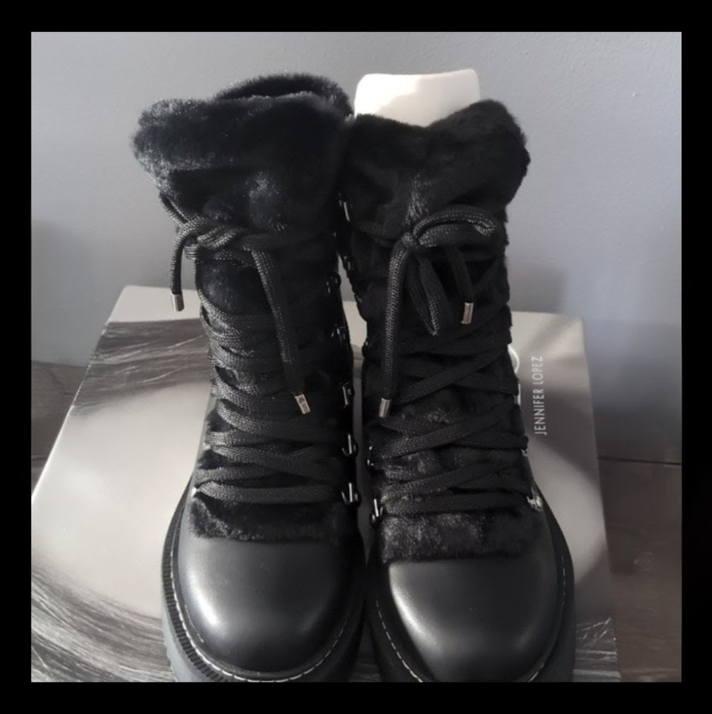 Jennifer Lopez Black Combat Boots - Picture 4 of 6